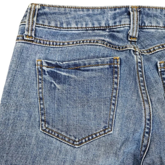 Cabi Low Rise Straight Leg Medium Wash Jeans 5 Pocket Size 4 - Picture 5 of 12